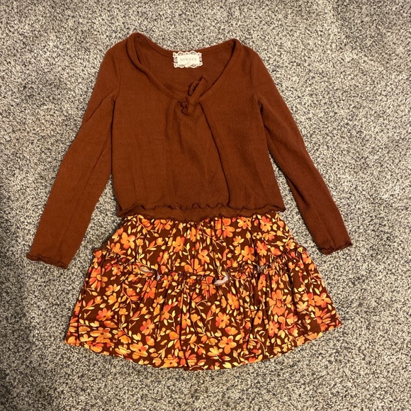 Btween Rust Top with Ruffle Detail - Picture 1 of 4